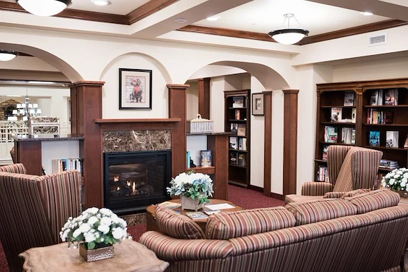 Julian Estates Gracious Retirement Living Hawthorn Senior Independent Living in Puyallup, Washington living room