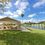 Hidden Lakes Senior Living Community Vero Beach, FL, outdoor seating and tables