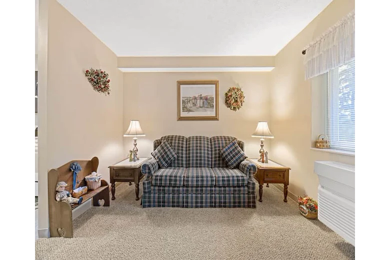 Image of Barnesville Manor (3)
