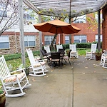Brookdale Franklin Independent Living in Franklin, TN, outdoor sitting space