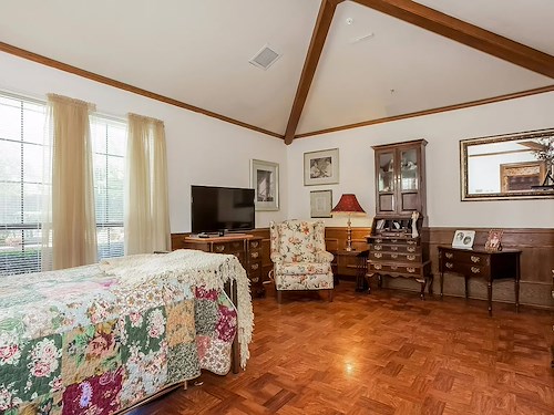Image of Magnolia Assisted Living - Lattimore Drive (5)
