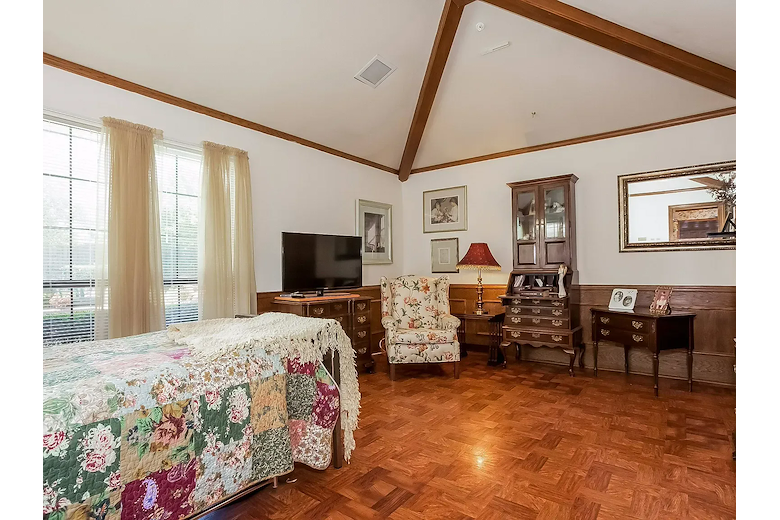 Image of Magnolia Assisted Living - Lattimore Drive (5)