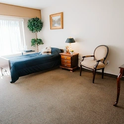 Image of Cloisters of the Valley Memory Care (5)
