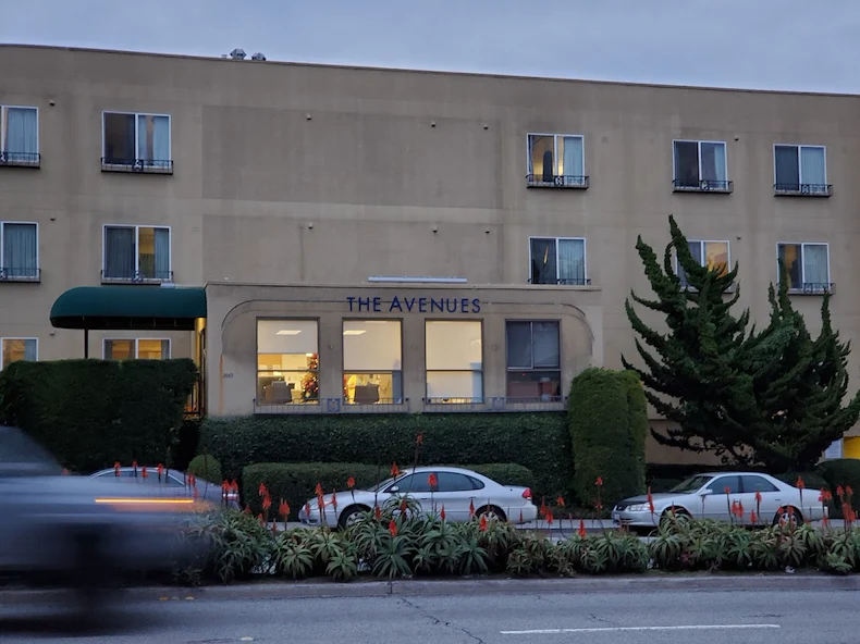 Image of The Avenues Transitional Care Center (1)