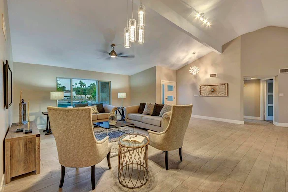 Image of Valencia Home at 47th (4)