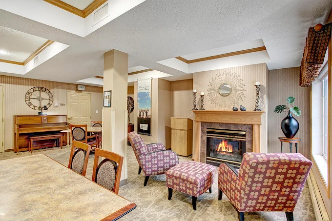Image of Oak Crest (2)