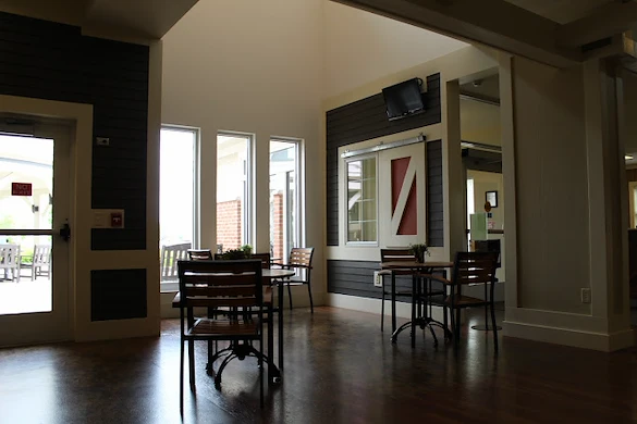 Image of Fox Run Manor (3)