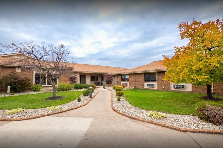 Image of Edgewood Manor Rehabilitation & Healthcare (1)