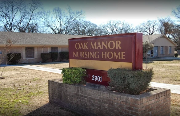 Image of Oak Manor Of Commerce Nursing And Rehabilitation (4)
