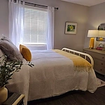Charter Senior Living of Chattanooga apartment bedroom