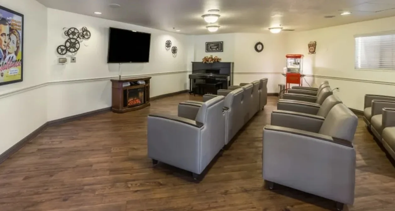 Image of Peaks at Millcreek (4)