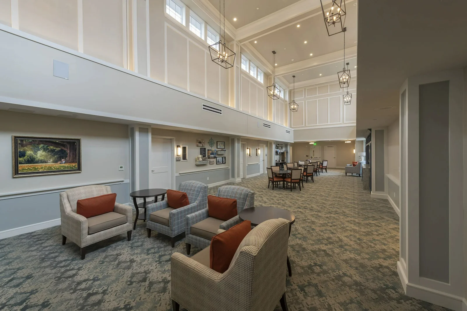 Alto Evergreen Walk, senior living community offering assisted living, memory care, and respite care in South Windsor, CT, common gathering area