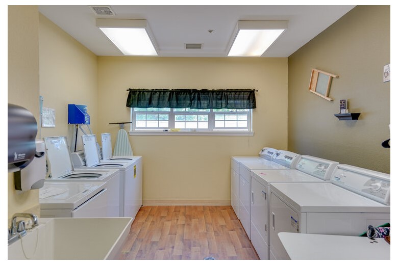 Image of Orchard Park Senior Living (7)