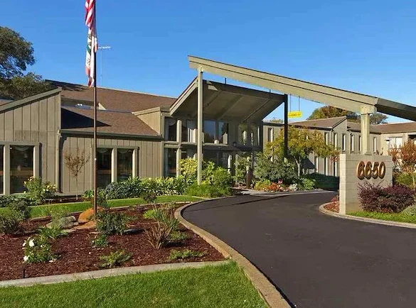 Image of The Crest at Citrus Heights (1)