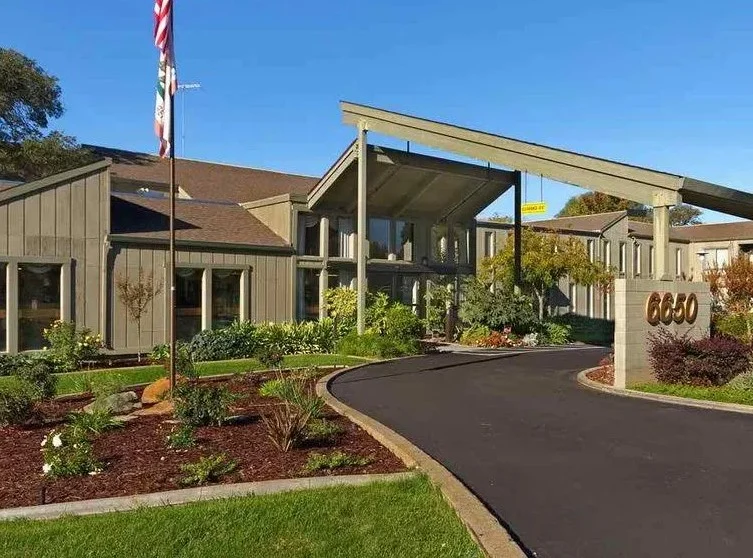 Image of The Crest at Citrus Heights (1)