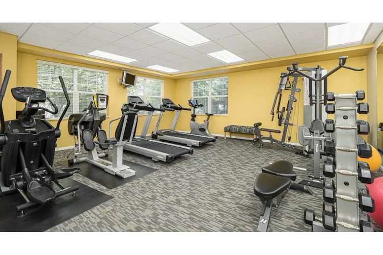 Image of Applewood Pointe of Bloomington Cooperative (3)