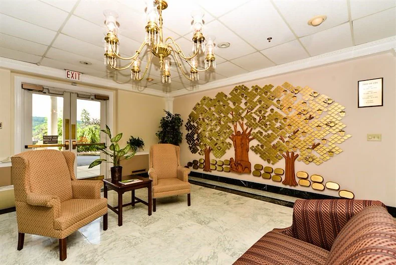 Image of Holy Family Manor (4)