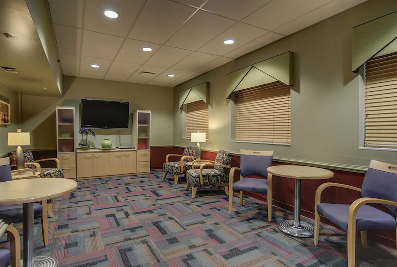 Image of Autumn Lake Healthcare At Ruxton (6)