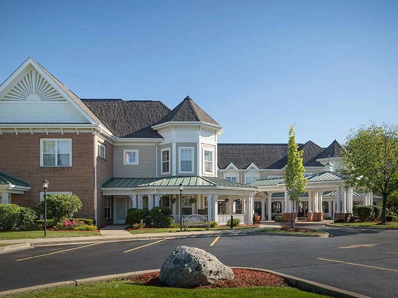 Image of Atria Park of Glen Ellyn (1)