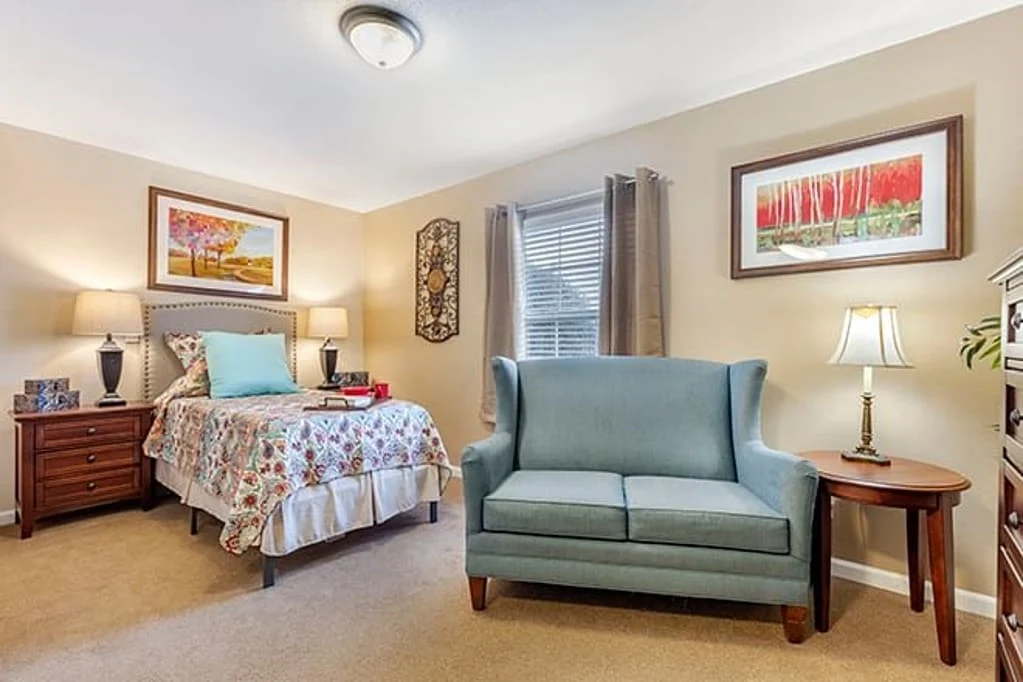 Image of The Pearl of the Shoals (5)