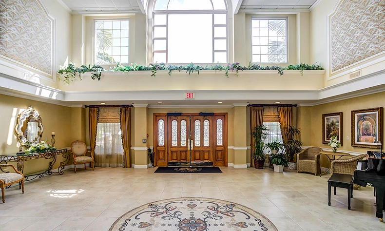 Image of Royal Palms (6)