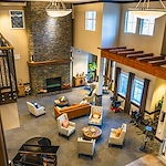 Fieldstone on Clear Creek Independent and Assisted Living lobby and sitting area