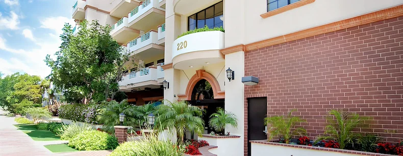 Image of Oakmont of Beverly Hills (1)