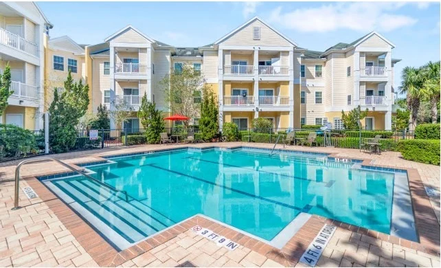 Image of Royal Palms (3)