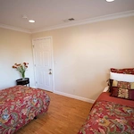 Image of Garden Court at the Village (5)