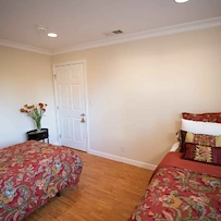 Image of Garden Court at the Village (5)