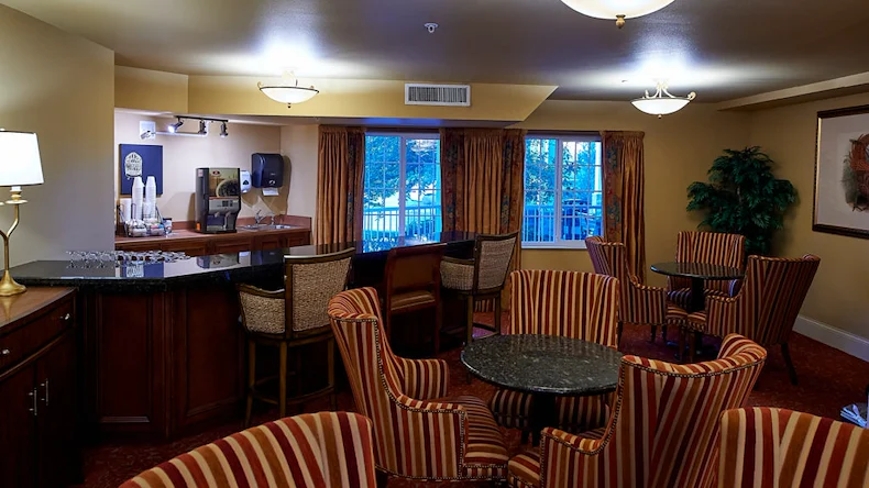 Image of Senior Star at Elmore Place (6)