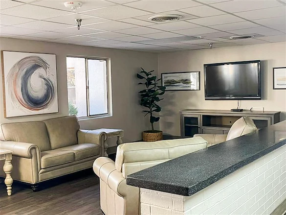 Image of Deerings Nursing & Rehabilitation Center (3)