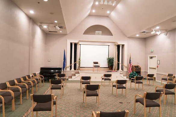 Image of Pomperaug Woods Assisted Living (5)