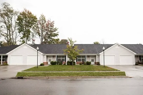 Image of Hampton Pointe (4)