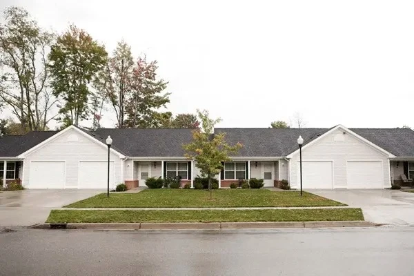 Image of Hampton Pointe (4)