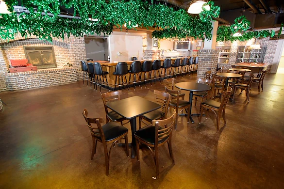 Image of Atrium at Oak Crest Residence (4)