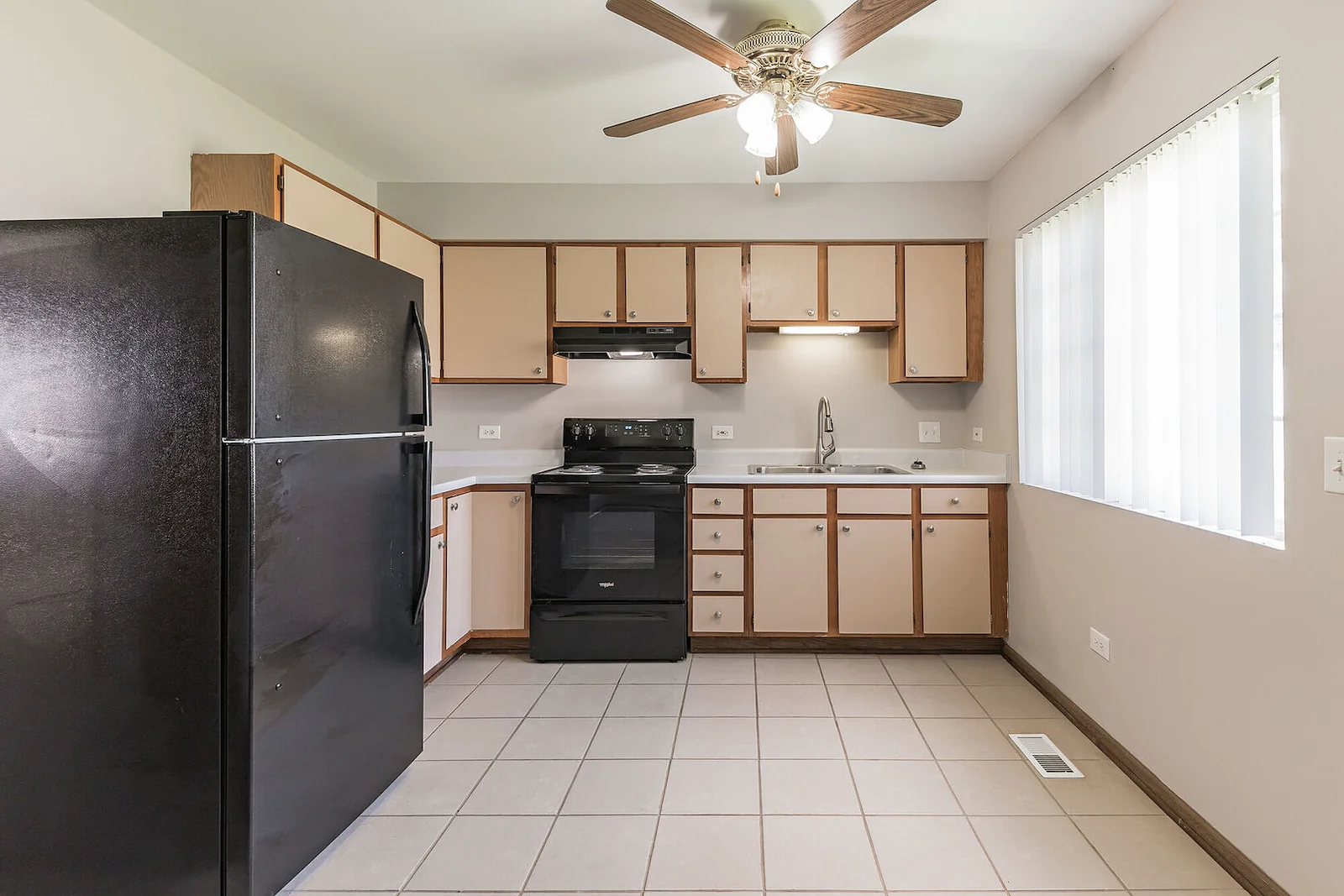 Image of Centennial Village Seniors (6)