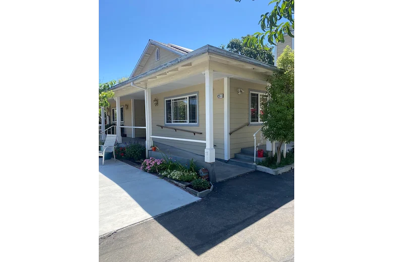 Image of Sonoma Oak Tree Home (7)