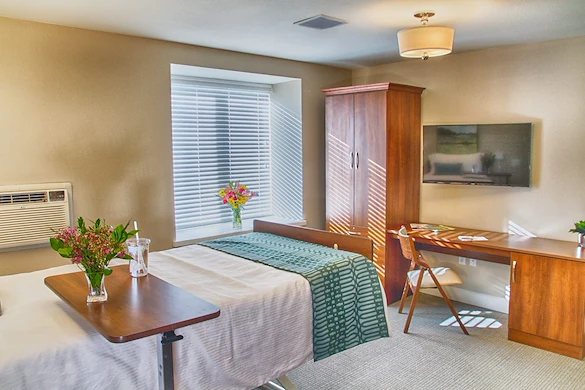 Image of The Suites at Someren Glen Care Center (9)