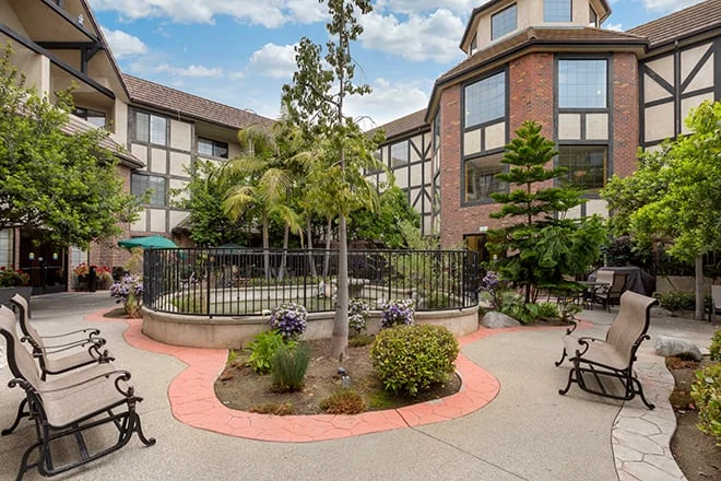 Image of Brookdale Brookhurst (10)