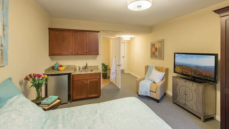 Image of Continuing Care At Lantern Hill (3)