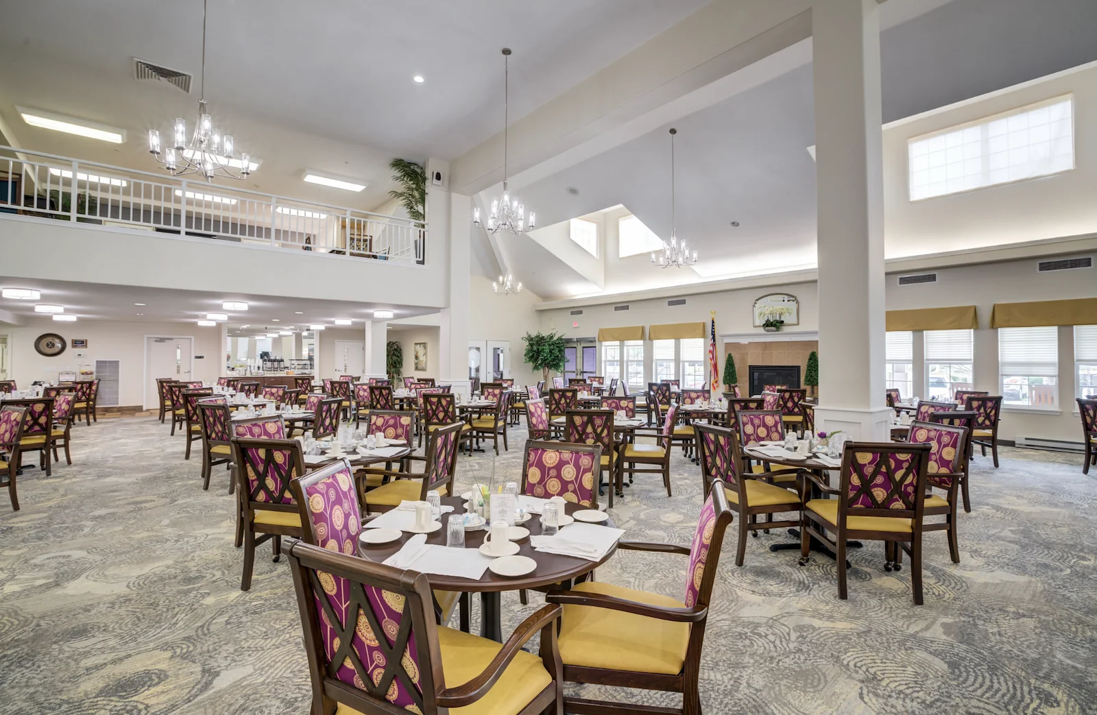 Steeplechase Gracious Retirement Living Hawthorn Senior Independent Living in Oxford, Florida dining room