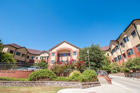 Image of Helen Greathouse Manor (1)