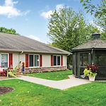 Image of Encore at Hugo (2)