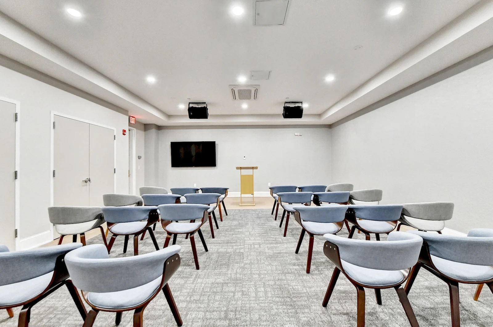 Image of Eben Silver Town (6)