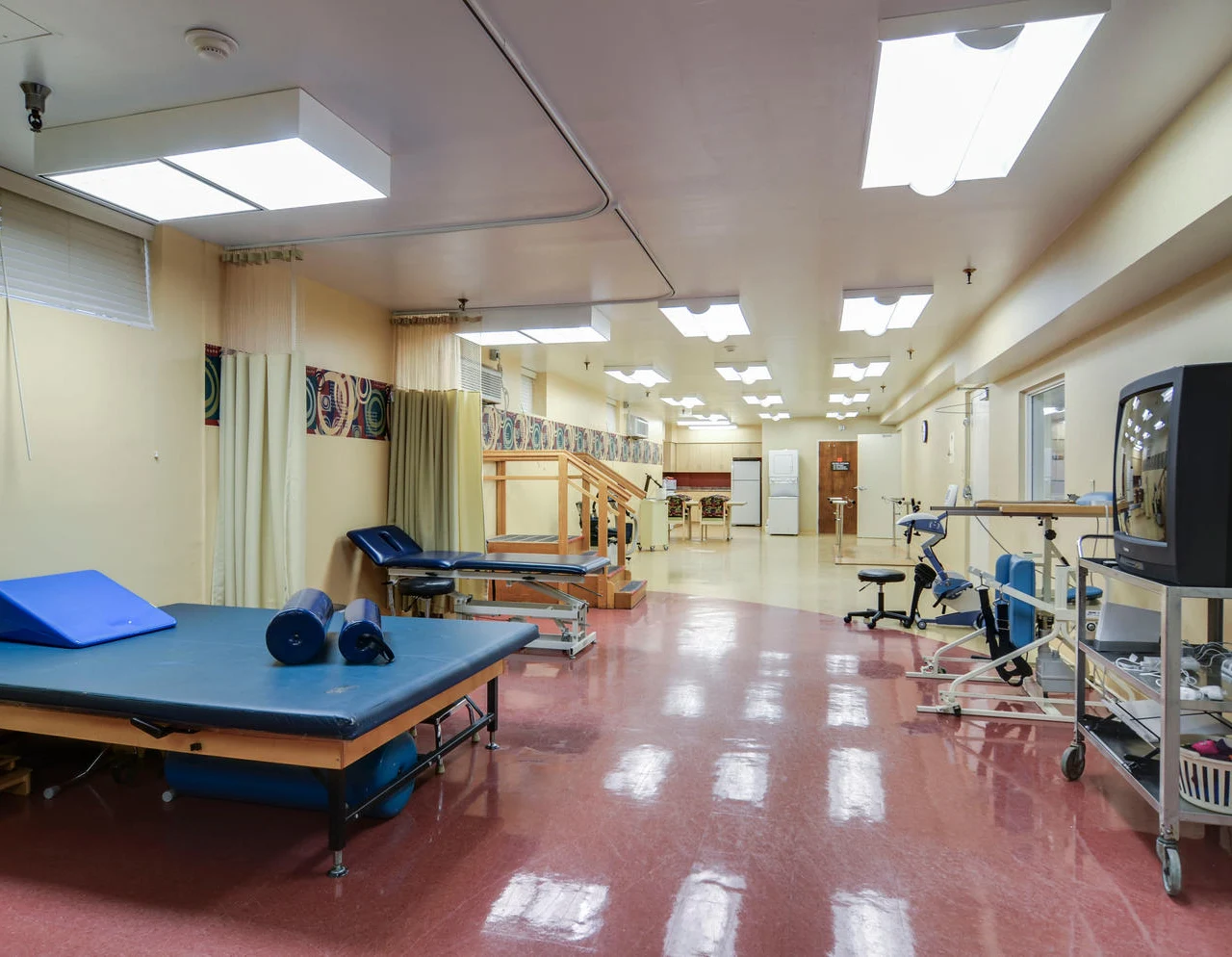 Image of York South Skilled Nursing and Rehab Center (3)