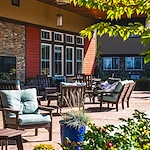 Fieldstone on Clear Creek Independent and Assisted Living outdoor sitting area