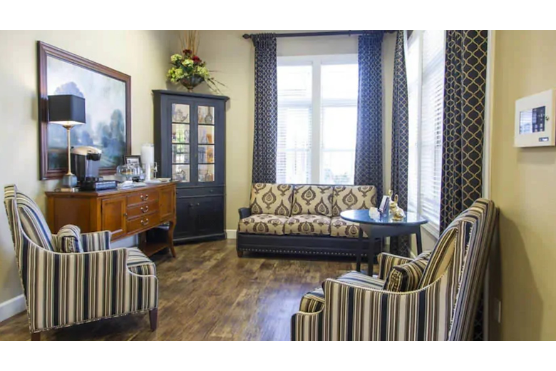 Image of Marshall Pines Senior Living (3)