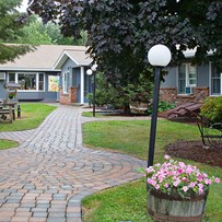 Image of Belaire Center (1)