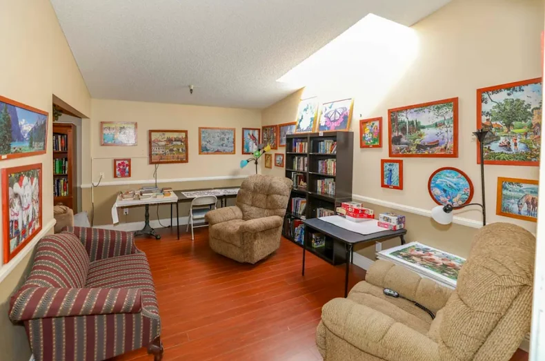 Image of Sea Cliff Assisted Living (5)